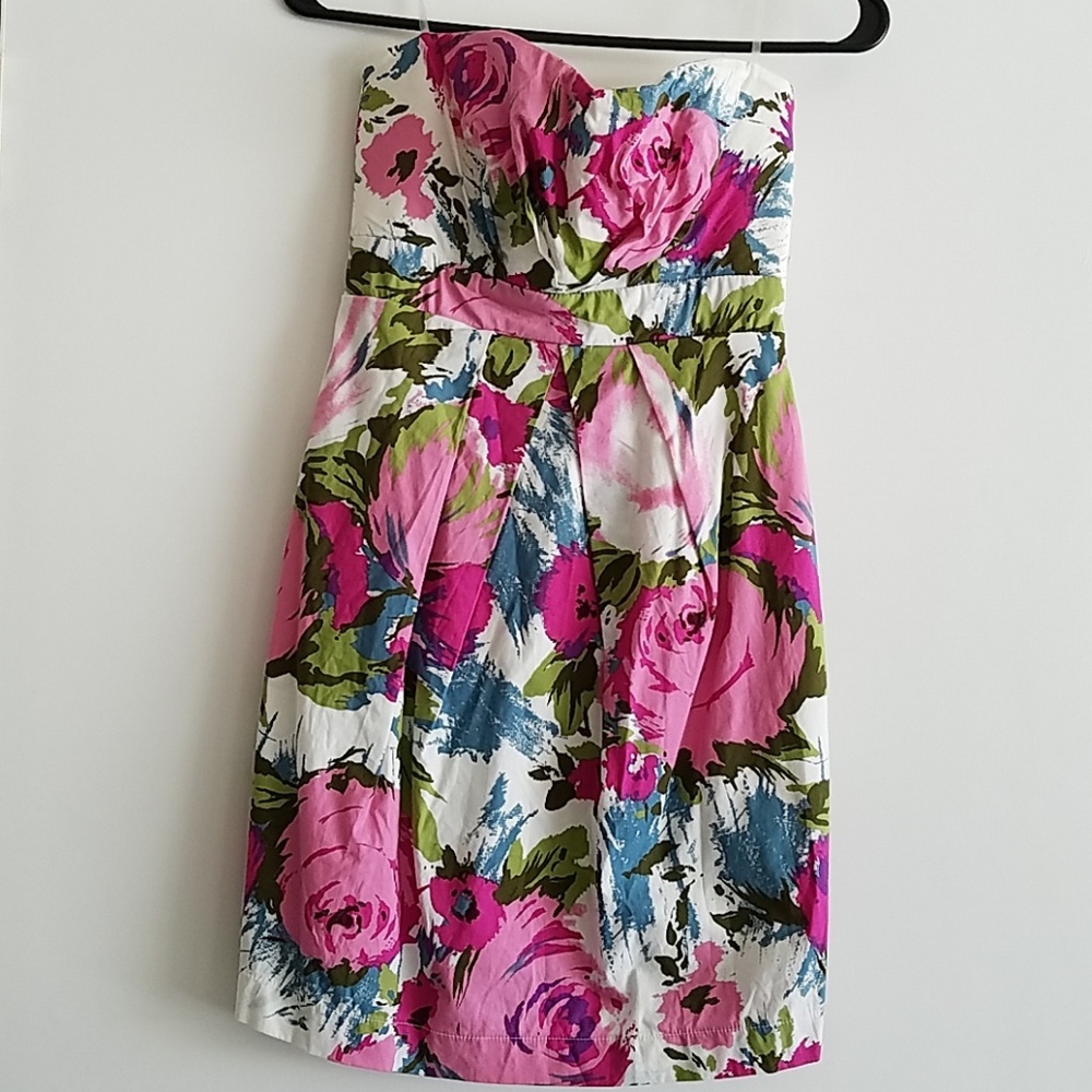 Floral strapless dress